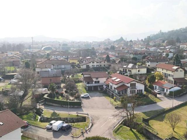 Villa in vendita a Ispra VA