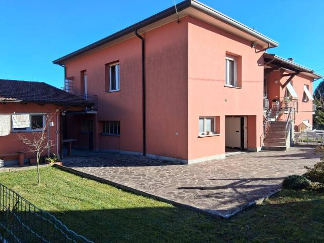 Villa in vendita a Ispra VA