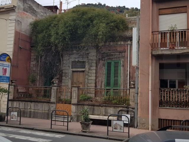 VILLA in VENDITA a ITALA ITALA di 8 vani