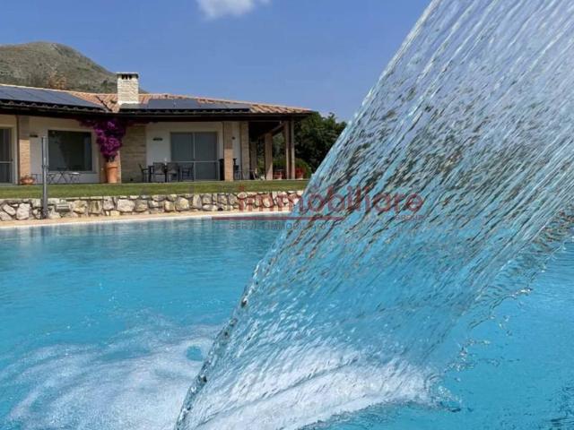 Villa in vendita a Itri