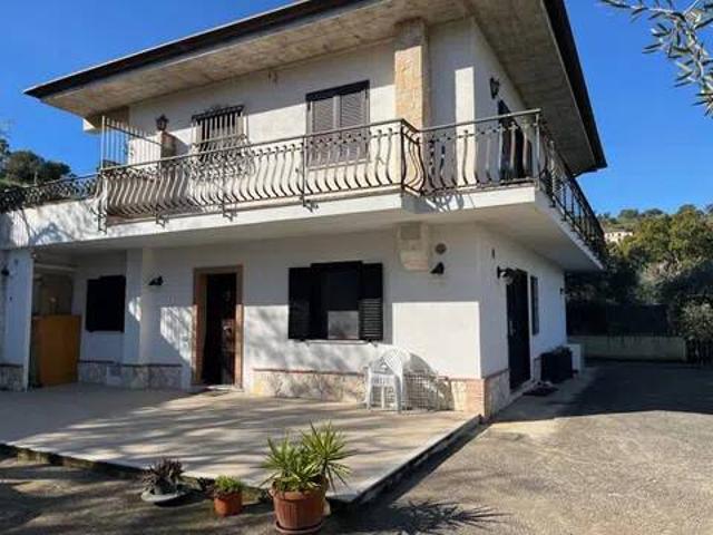 Villa in vendita a Itri LT