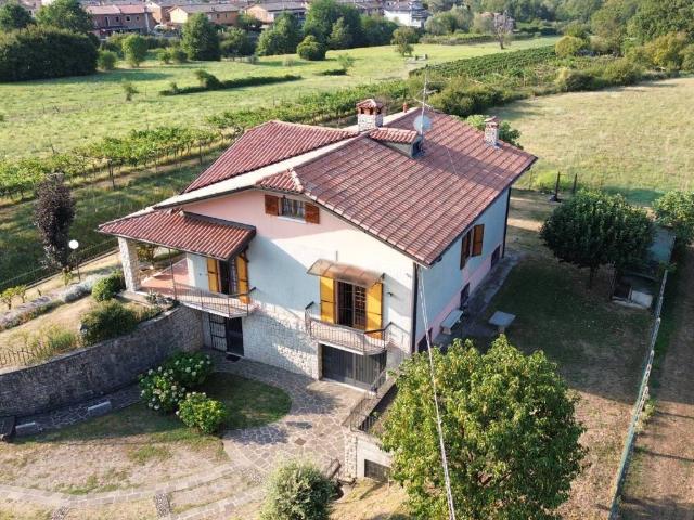 Villa in vendita a Ome BS