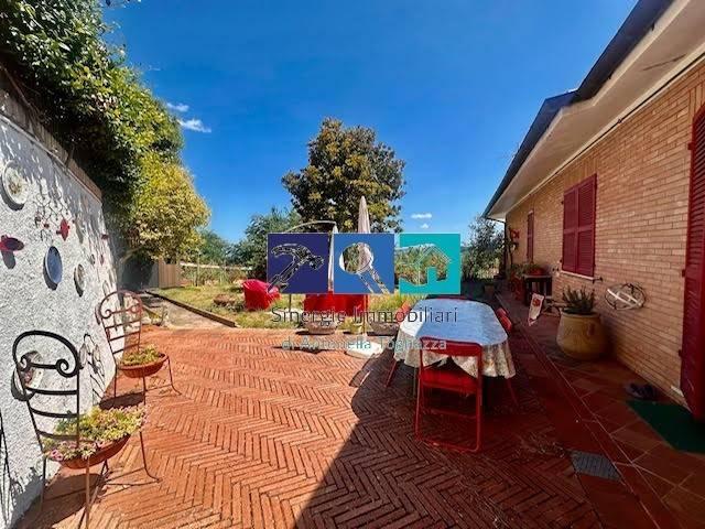 Villa in vendita a Offagna AN