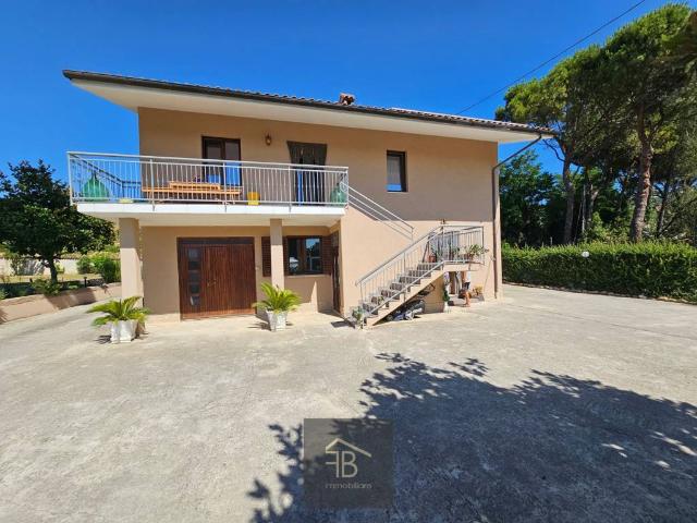 Villa in vendita a Offagna AN