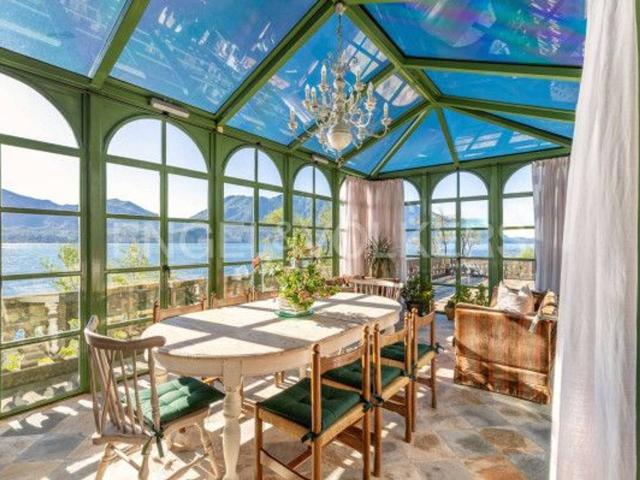 Villa in vendita a Oggebbio