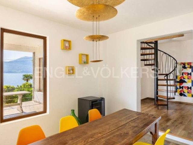 Villa in vendita a Oggebbio