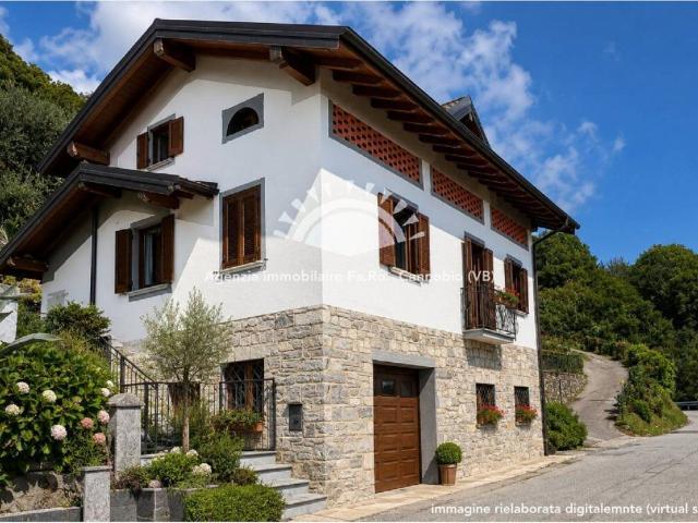 Villa in vendita a Oggebbio VB