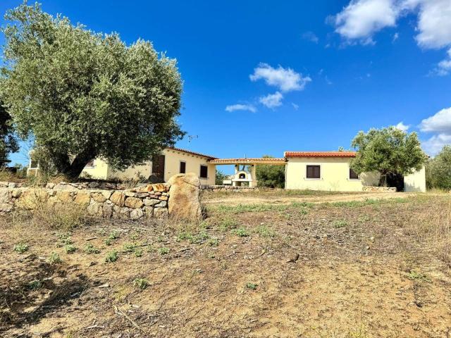 Villa in vendita a Olbia
