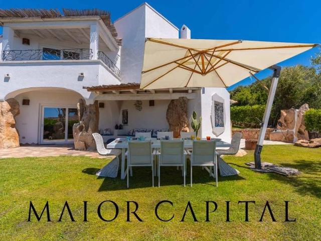 Villa in vendita a Olbia