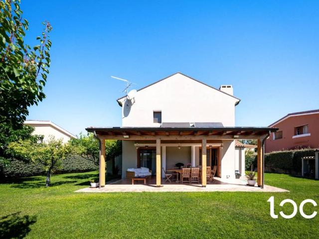 Villa in vendita a Olbia OT
