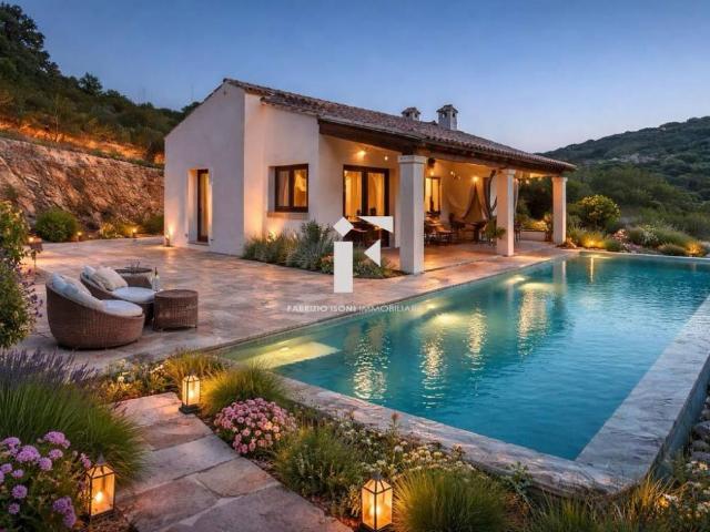 Villa in vendita a Olbia OT