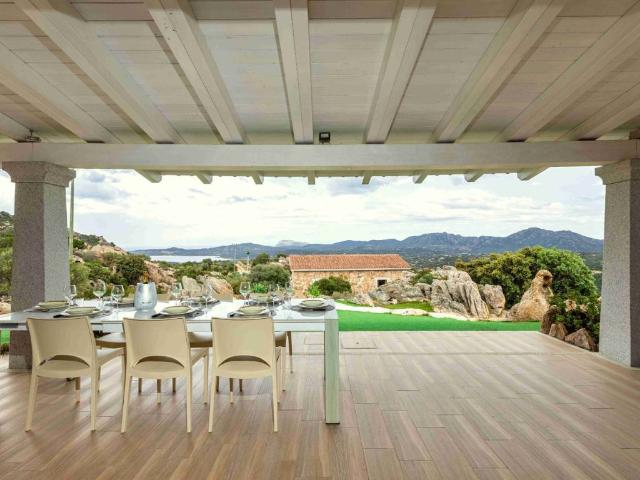 Villa in vendita a Olbia OT