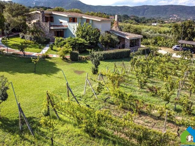 Villa in vendita a Olbia OT
