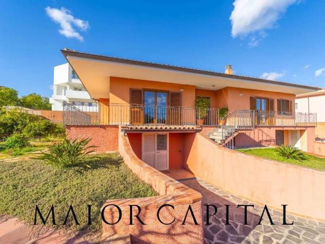 Villa in vendita a Olbia SS