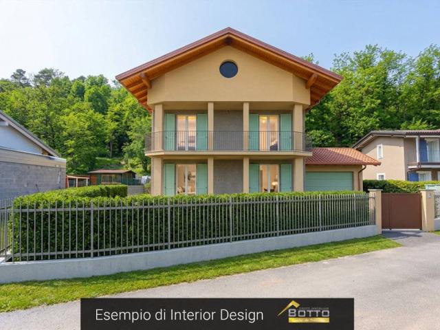 Villa in vendita a Oleggio Castello NO