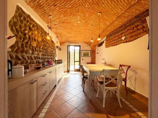 Villa in vendita a Oleggio NO