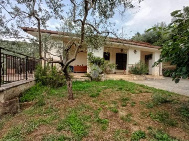 Villa in vendita a Olevano Romano RM