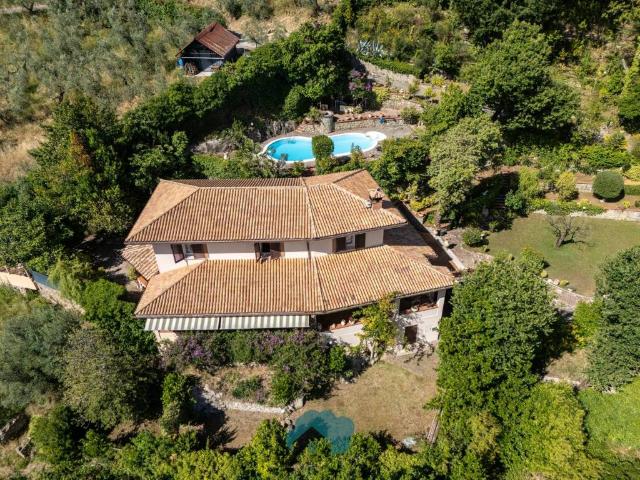 Villa in vendita a Olevano Romano RM