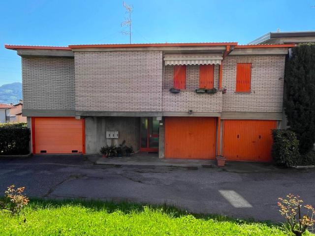Villa in vendita a Olginate LC