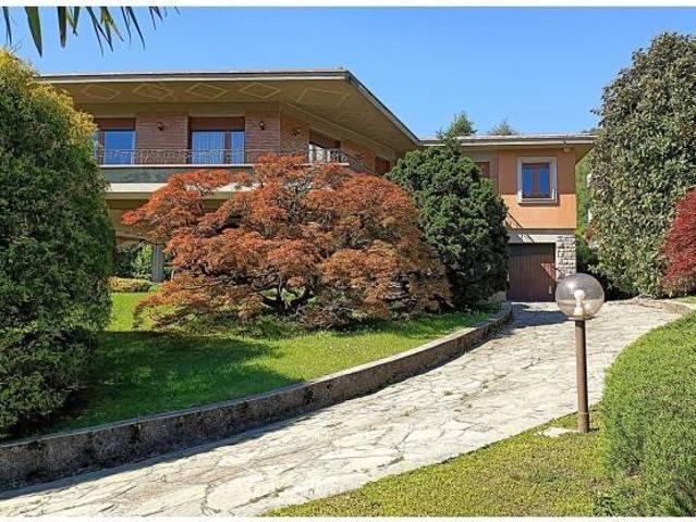 Villa in vendita a Olginate LC