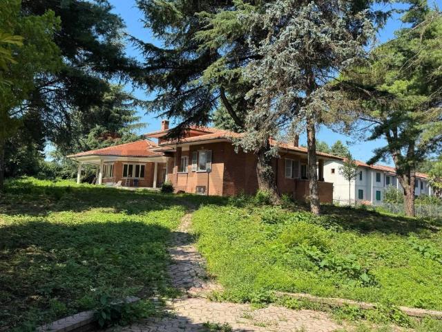 Villa in vendita a Olgiate Molgora LC