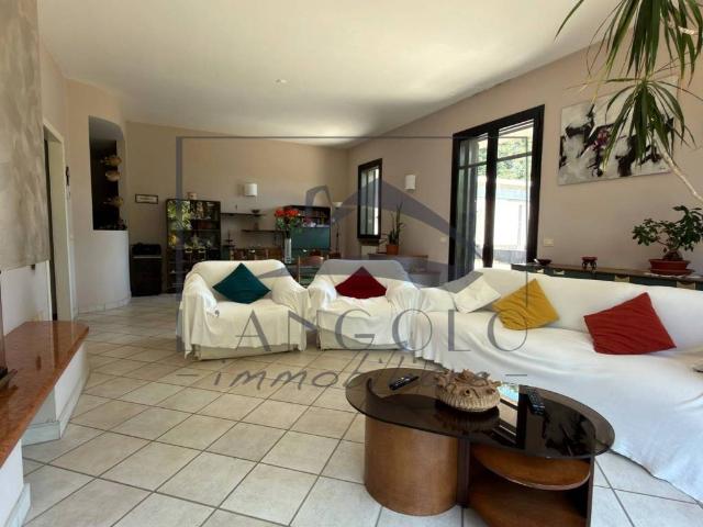Villa in vendita a Olgiate Olona VA
