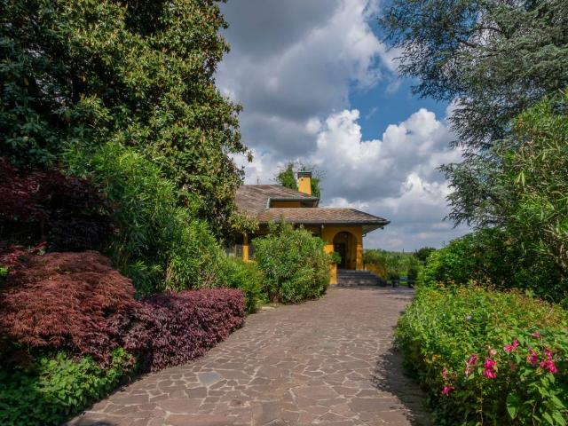 Villa in vendita a Olgiate Olona VA