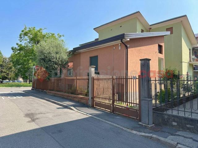 Villa in vendita a Opera