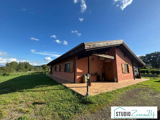 Villa in vendita a Orte VT