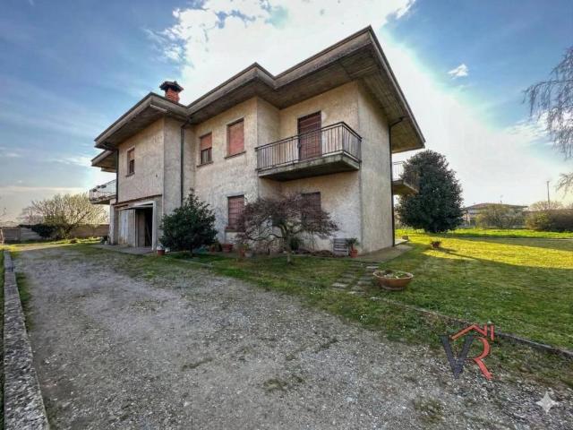 Villa in vendita a Orzinuovi BS
