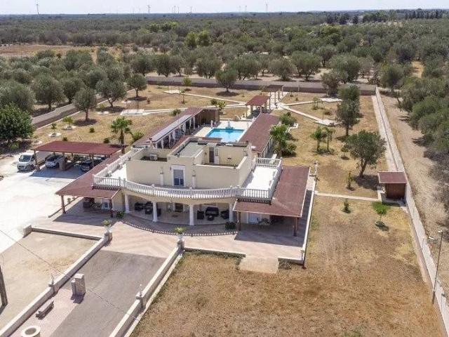 Villa in vendita a Oria BR