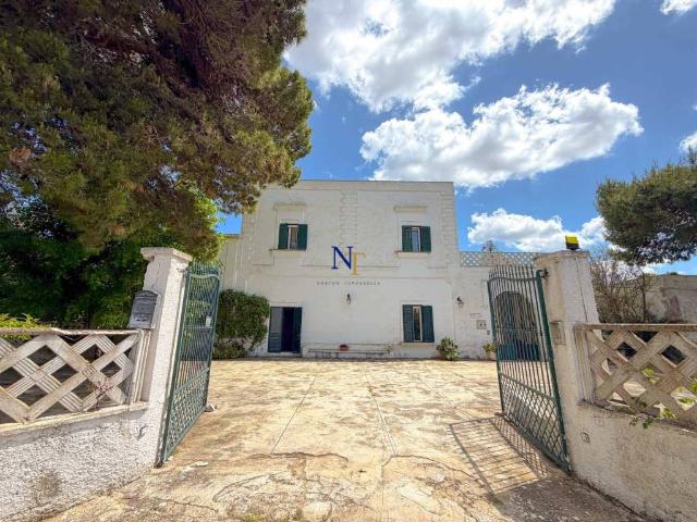 Villa in vendita a Oria BR