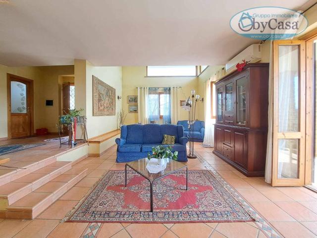 Villa in vendita a Oriolo Romano