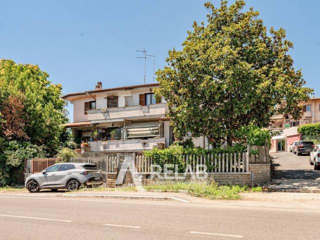 Villa in vendita a Oriolo Romano VT