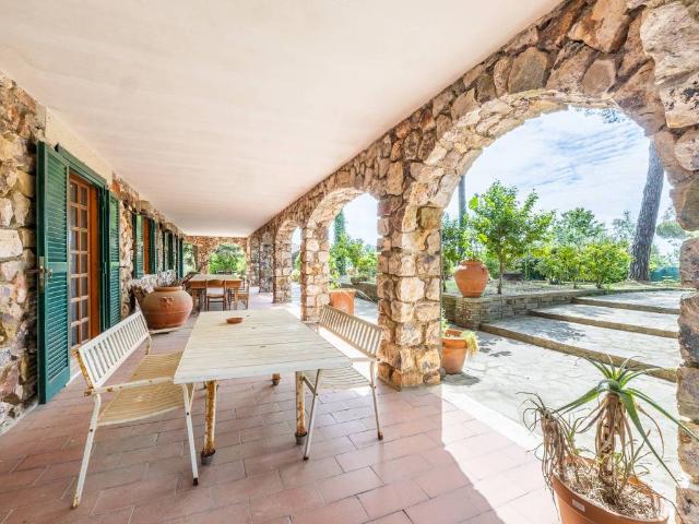 Villa in vendita a Oriolo Romano VT