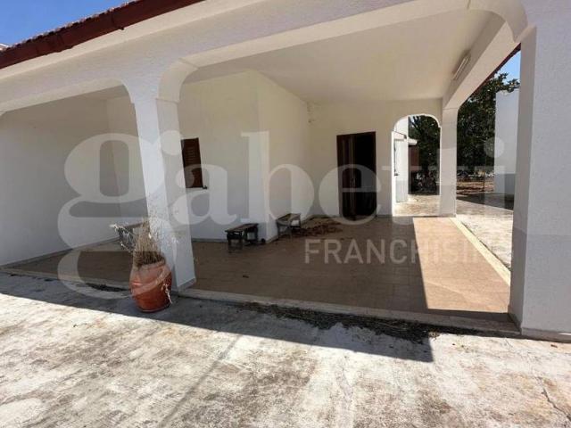Villa in vendita a Ostuni BR