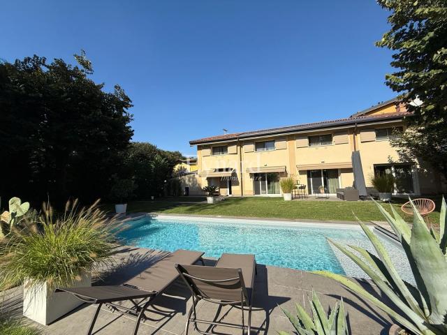 VILLA in VENDITA a OSIO SOPRA Osio Sopra di 5 vani
