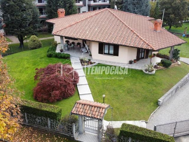Villa in vendita a Osio Sotto