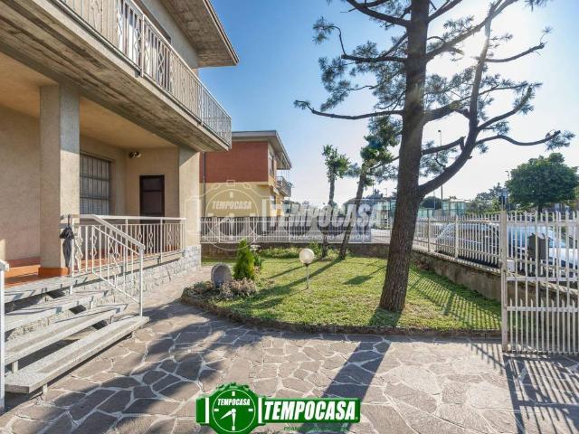 Villa in vendita a Osio Sotto BG