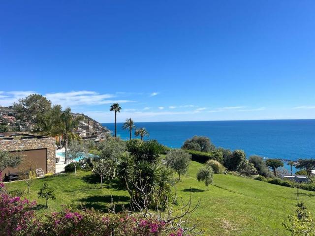 Villa in vendita a Ospedaletti IM