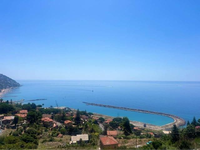 Villa in vendita a Ospedaletti IM