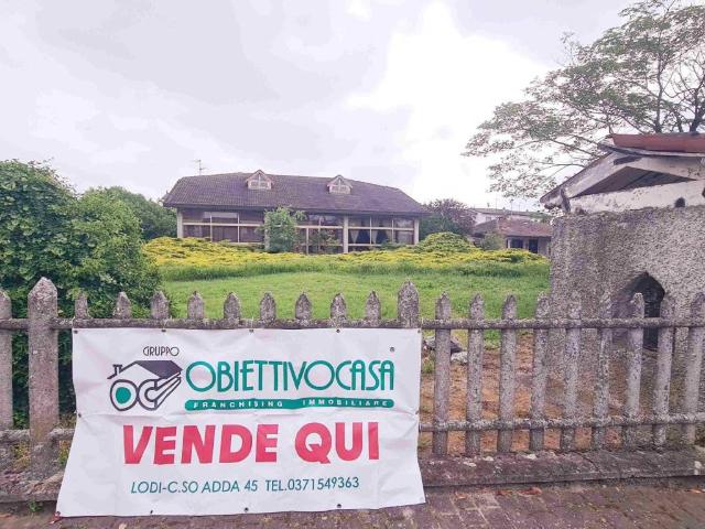 Villa in vendita a Ossago Lodigiano LO