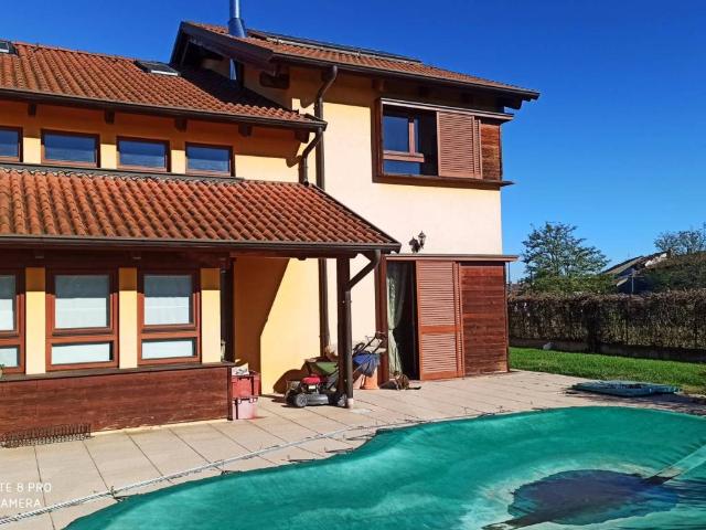 Villa in vendita a Oviglio AL