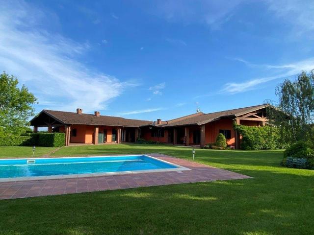 Villa in vendita a Oviglio AL