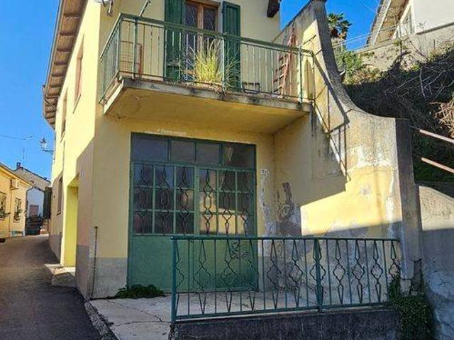 Villa in vendita a Ozzano Monferrato AL