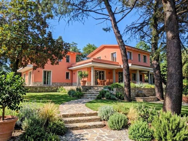 Villa in vendita a Castel San Pietro Terme BO