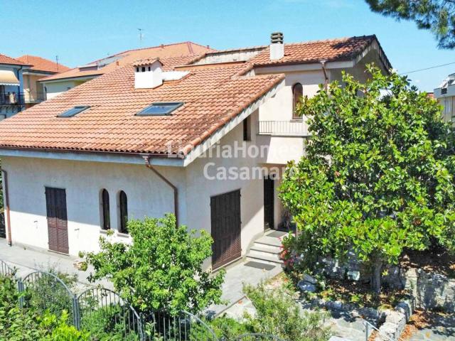 Villa in vendita a Loano