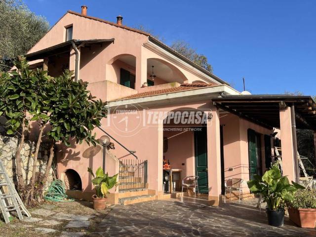 Villa in vendita a Loano SV