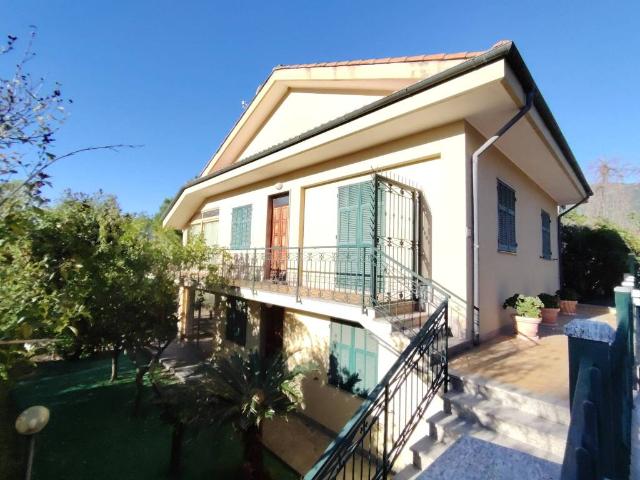 Villa in vendita a Loano SV
