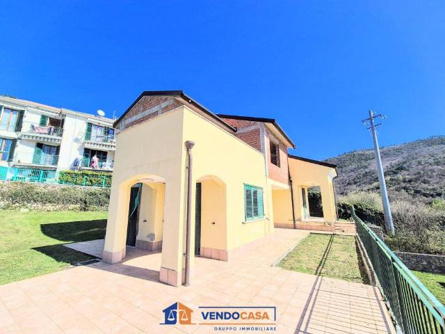 Villa in vendita a Loano SV